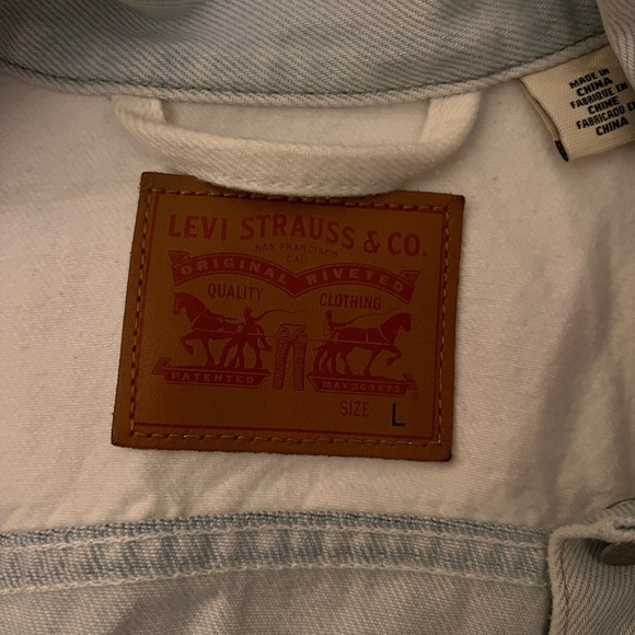 Levi’s two tone denim jacket - Picture 2 of 3